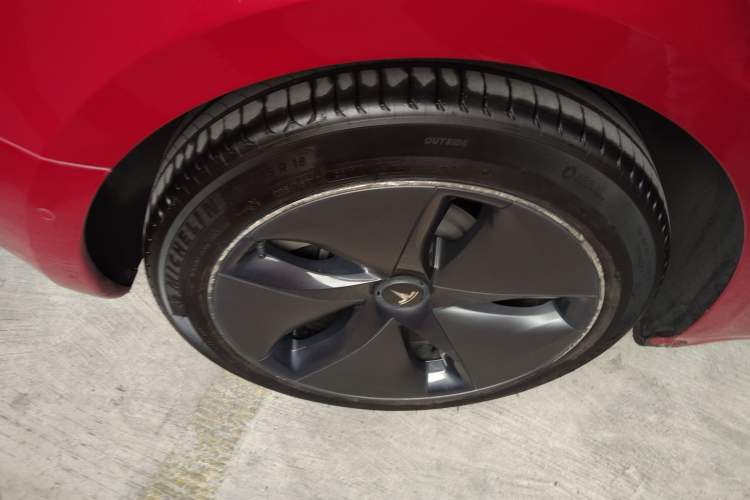Used Tesla Model 3 2019 Standard Range Rear-Drive Upgraded Version Exterior 5