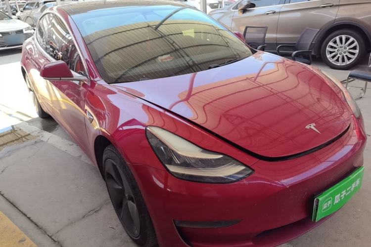 Used Tesla Model 3 2019 Long-Range Rear-Wheel-Drive Version Front Right 45 Deg
