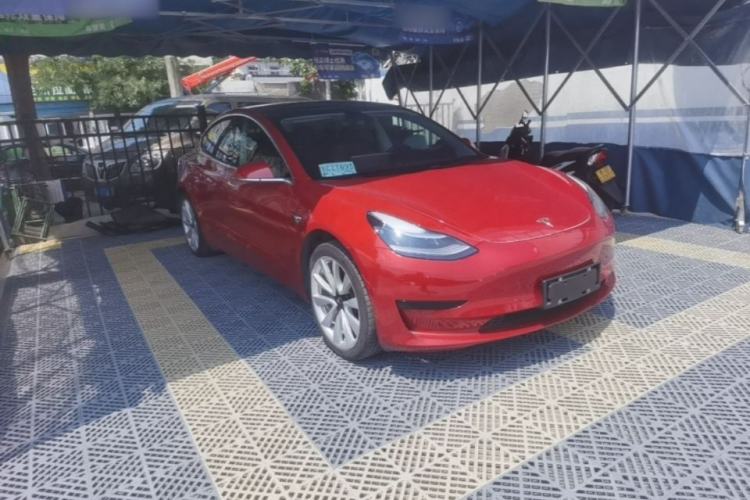 Used Tesla Model 3 2019 Standard Range Rear-Drive Upgraded Version Front Right 45 Deg
