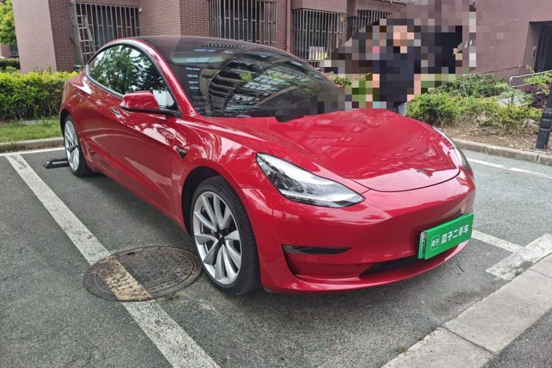 Used Tesla Model 3 2019 Long-Range Rear-Wheel-Drive Version Front Right 45 Deg