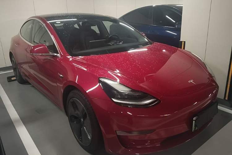 Used Tesla Model 3 2019 Long-Range All-Wheel-Drive Version Front Right 45 Deg