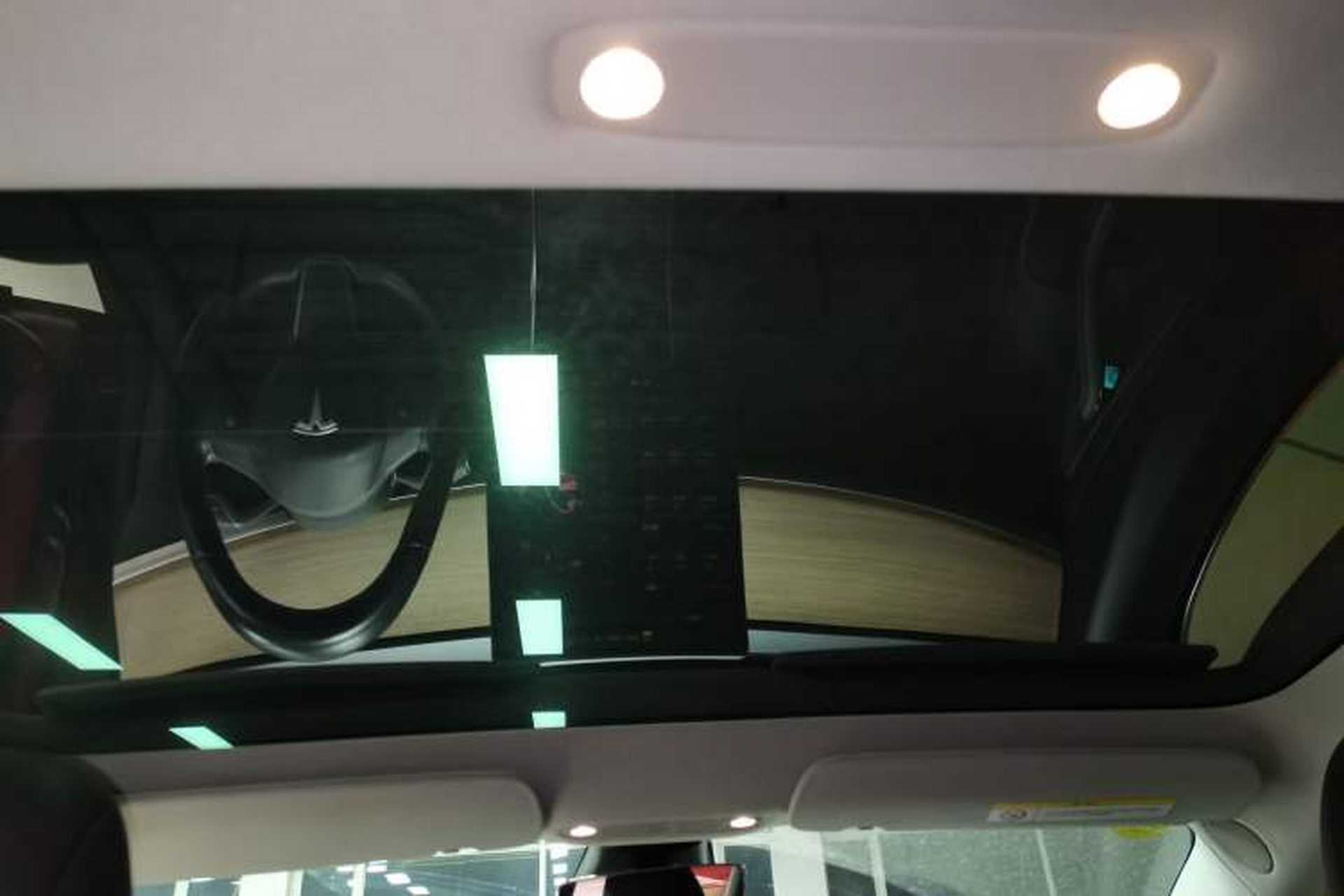 Used Tesla Model 3 2019 Long-Range All-Wheel-Drive Version Headliner