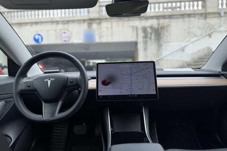 Used Tesla Model 3 2019 Standard Range Rear-Drive Upgraded Version Interior 1