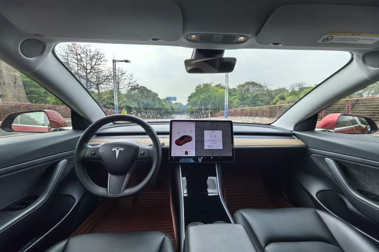 Used Tesla Model 3 2019 Standard Range Rear-Drive Upgraded Version Interior 1
