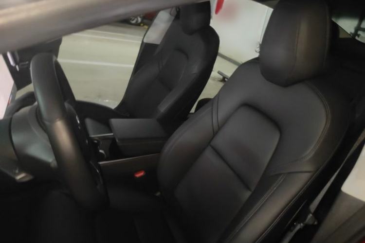 Used Tesla Model 3 2019 Long-Range Rear-Wheel-Drive Version Interior 1