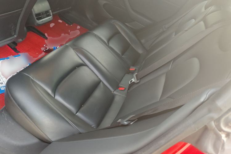 Used Tesla Model 3 2019 Standard Range Rear-Drive Upgraded Version Interior 4