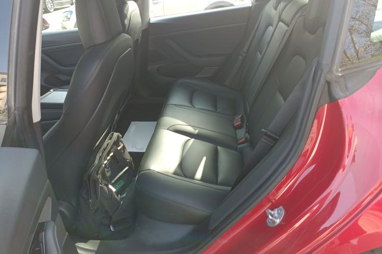 Used Tesla Model 3 2019 Standard Range Rear-Drive Upgraded Version Interior 4