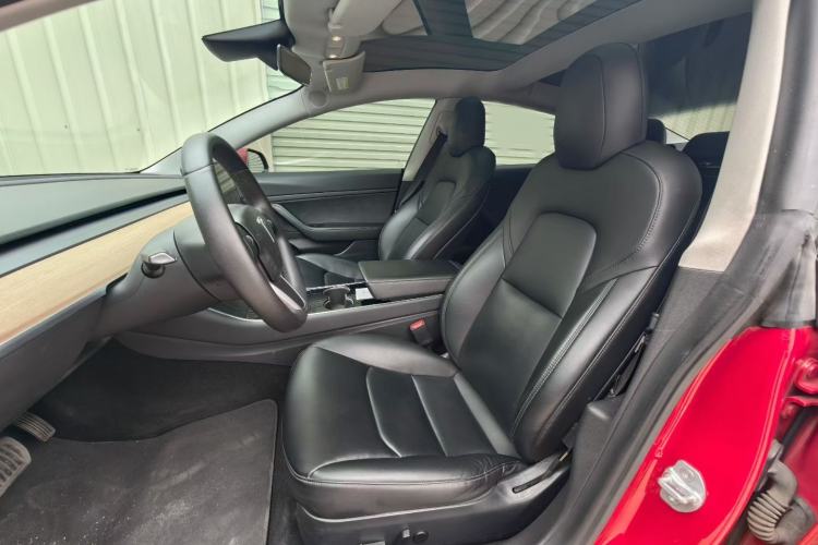 Used Tesla Model 3 2019 Standard Range Rear-Drive Upgraded Version Interior 4