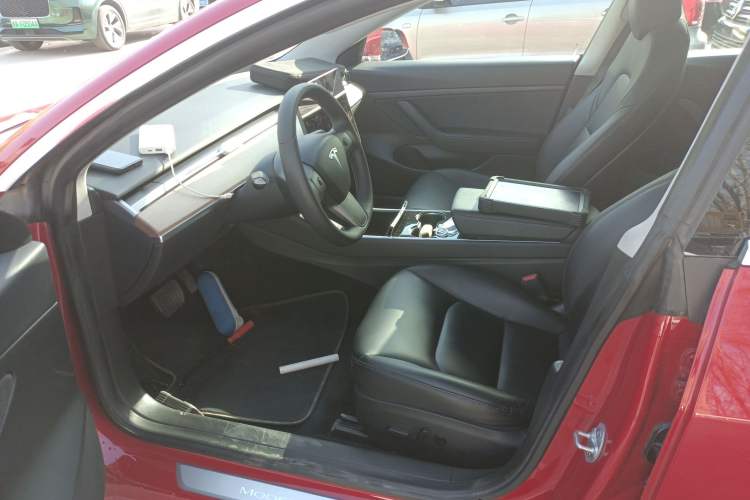 Used Tesla Model 3 2019 Standard Range Rear-Drive Upgraded Version Left Front Seat