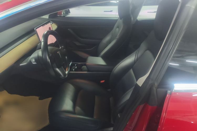 Used Tesla Model 3 2019 Long-Range All-Wheel-Drive Version Left Front Seat