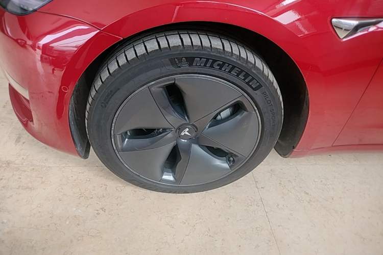 Used Tesla Model 3 2019 Long-Range Rear-Wheel-Drive Version Left Front Wheel Hub