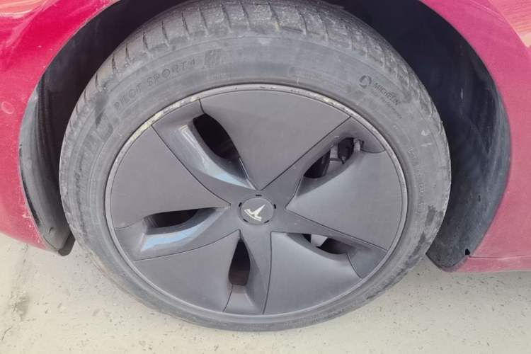 Used Tesla Model 3 2019 Long-Range Rear-Wheel-Drive Version Left Front Wheel Hub