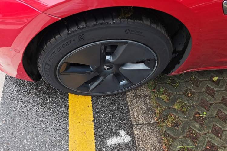 Used Tesla Model 3 2019 Standard Range Rear-Drive Upgraded Version Left Front Wheel Hub