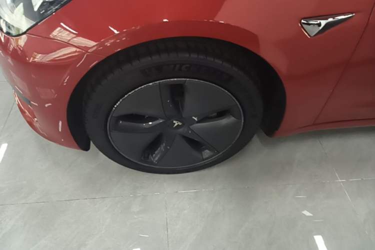 Used Tesla Model 3 2019 Standard Range Rear-Drive Upgraded Version Left Front Wheel Hub