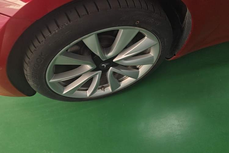 Used Tesla Model 3 2019 Standard Range Rear-Drive Upgraded Version Left Front Wheel Hub