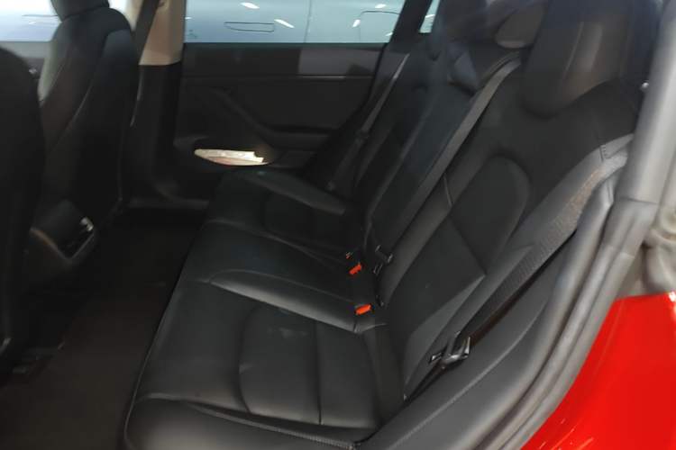 Used Tesla Model 3 2019 Standard Range Rear-Drive Upgraded Version Left Rear Seat