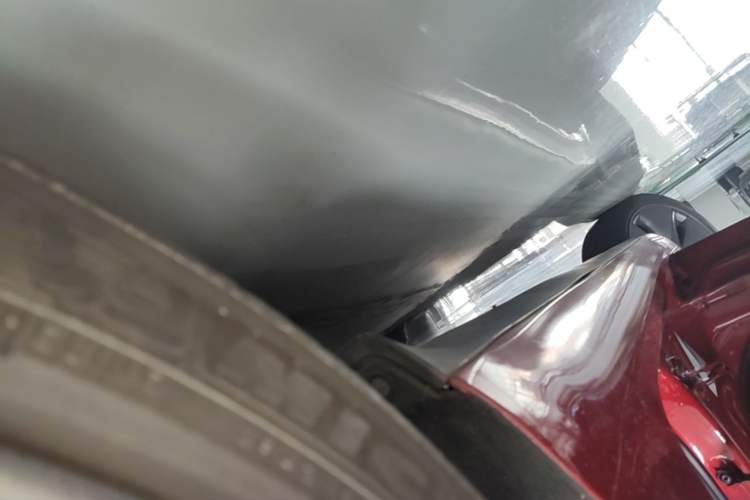 Used Tesla Model 3 2019 Standard Range Rear-Drive Upgraded Version Left Side Sill