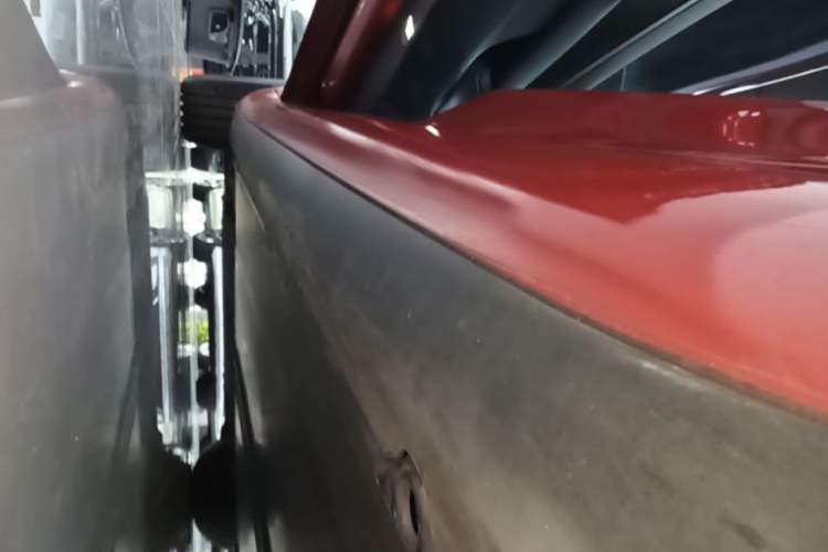 Used Tesla Model 3 2019 Standard Range Rear-Drive Upgraded Version Left Side Sill