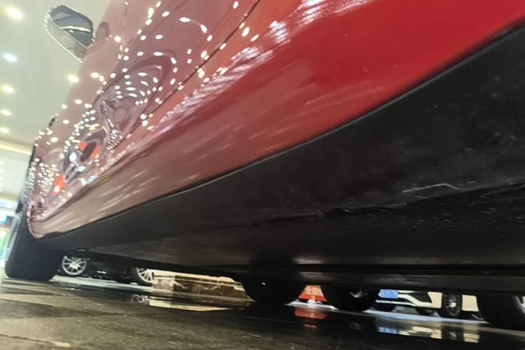 Used Tesla Model 3 2019 Long-Range Rear-Wheel-Drive Version Left Side Sill