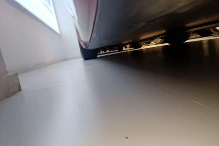 Used Tesla Model 3 2019 Standard Range Rear-Drive Upgraded Version Left Side Sill