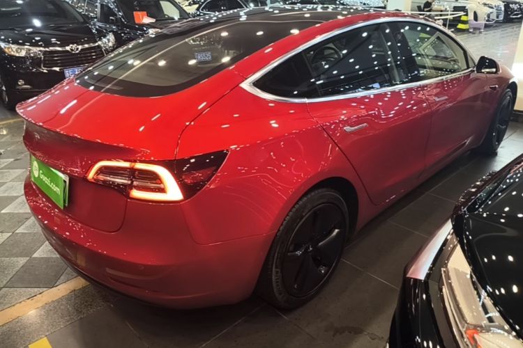 Used Tesla Model 3 2019 Long-Range Rear-Wheel-Drive Version Rear Right 45 Deg