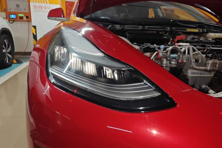 Used Tesla Model 3 2019 Standard Range Rear-Drive Upgraded Version Right Front Headlight