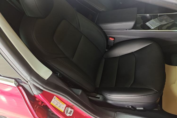 Used Tesla Model 3 2019 Standard Range Rear-Drive Upgraded Version Right Front Seat