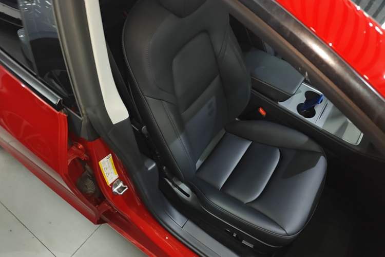 Used Tesla Model 3 2019 Standard Range Rear-Drive Upgraded Version Right Front Seat