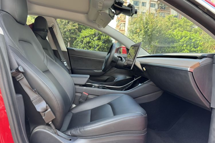 Used Tesla Model 3 2019 Standard Range Rear-Drive Upgraded Version Right Front Seat
