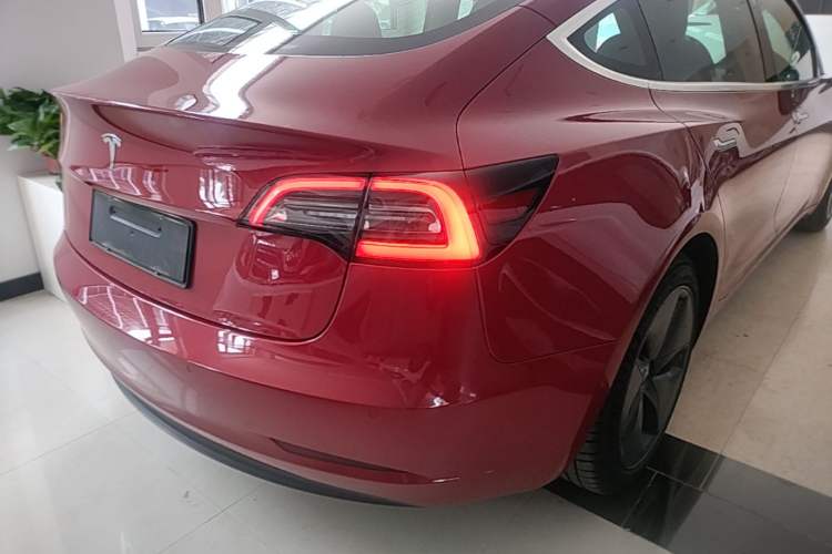 Used Tesla Model 3 2019 Long-Range Rear-Wheel-Drive Version Right Rear Taillight