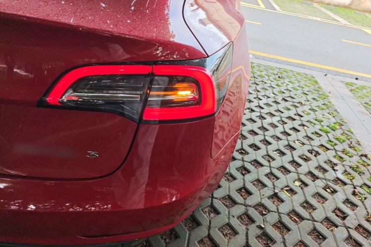 Used Tesla Model 3 2019 Standard Range Rear-Drive Upgraded Version Right Rear Taillight