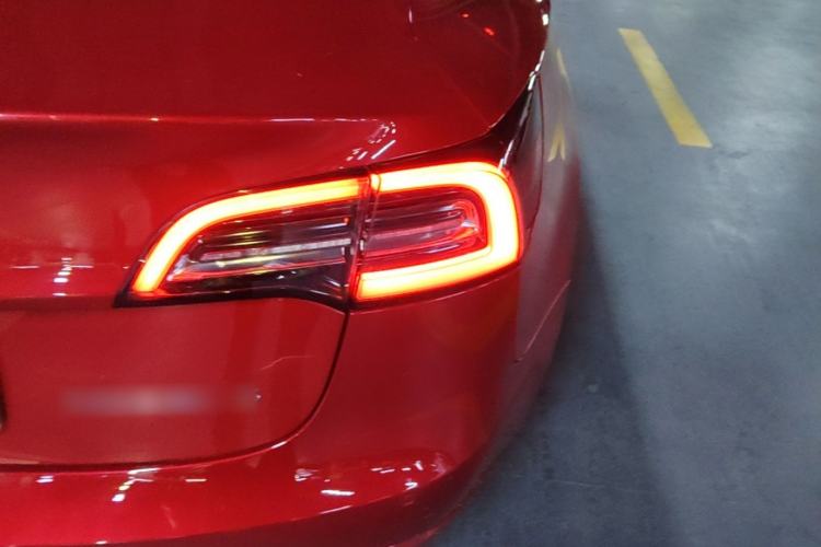 Used Tesla Model 3 2019 Standard Range Rear-Drive Upgraded Version Right Rear Taillight