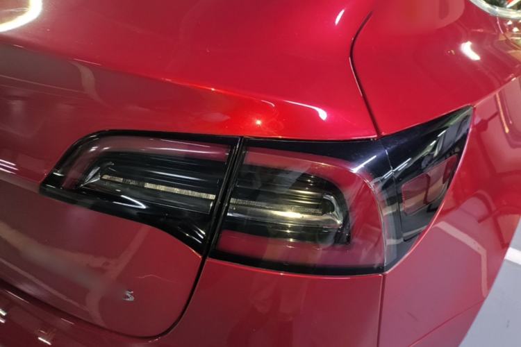 Used Tesla Model 3 2019 Standard Range Rear-Drive Upgraded Version Right Rear Taillight
