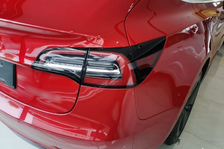 Used Tesla Model 3 2019 Standard Range Rear-Drive Upgraded Version Right Rear Taillight