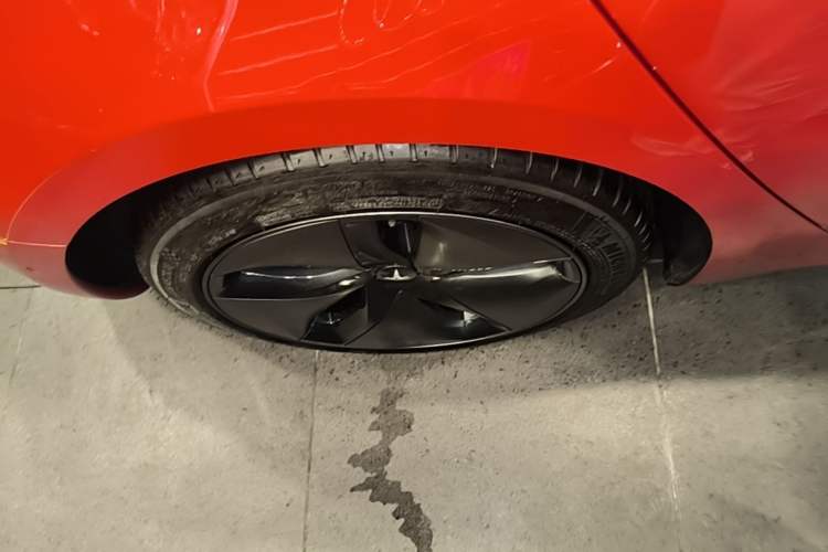 Used Tesla Model 3 2019 Long-Range Rear-Wheel-Drive Version Right Rear Wheel Hub