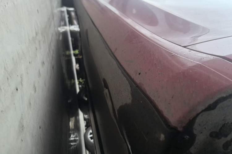 Used Tesla Model 3 2019 Standard Range Rear-Drive Upgraded Version Right Side Sill