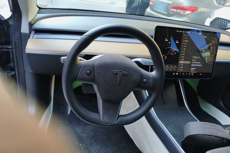 Used Tesla Model 3 2019 Standard Range Rear-Drive Upgraded Version Steering Wheel