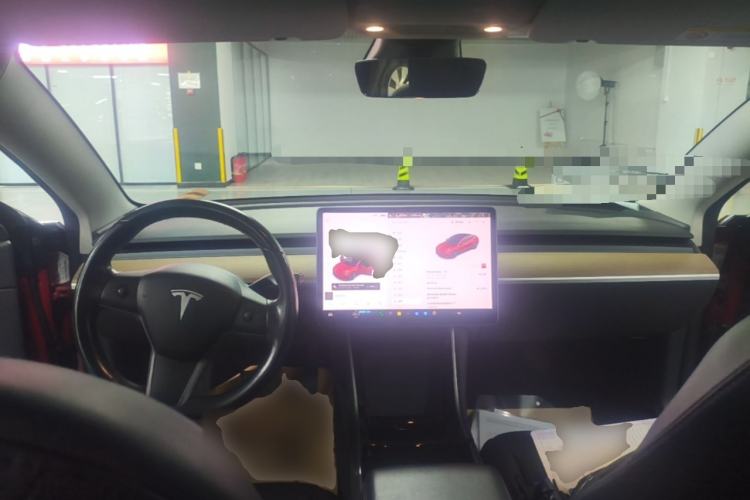 Used Tesla Model 3 2019 Long-Range All-Wheel-Drive Version Steering Wheel