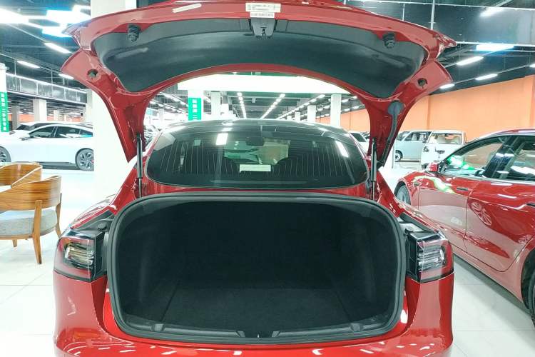 Used Tesla Model 3 2019 Long-Range Rear-Wheel-Drive Version Trunk
