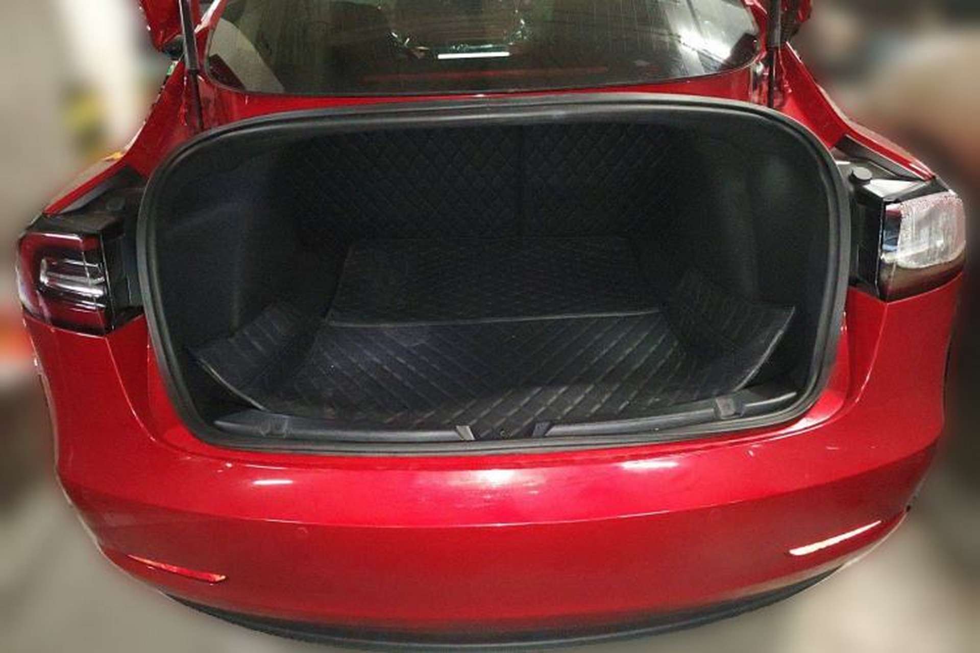 Used Tesla Model 3 2019 Long-Range Rear-Wheel-Drive Version Trunk