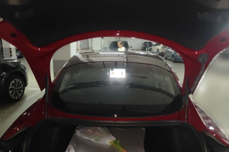Used Tesla Model 3 2019 Long-Range Rear-Wheel-Drive Version Trunk