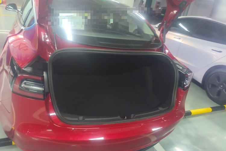 Used Tesla Model 3 2019 Long-Range All-Wheel-Drive Version Trunk