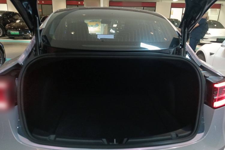 Used Tesla Model 3 2019 Long-Range Rear-Wheel-Drive Version Trunk