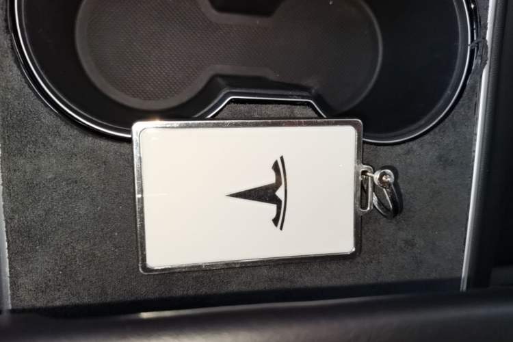 Used Tesla Model 3 2019 Standard Range Rear-Drive Upgraded Version Vehicle Key