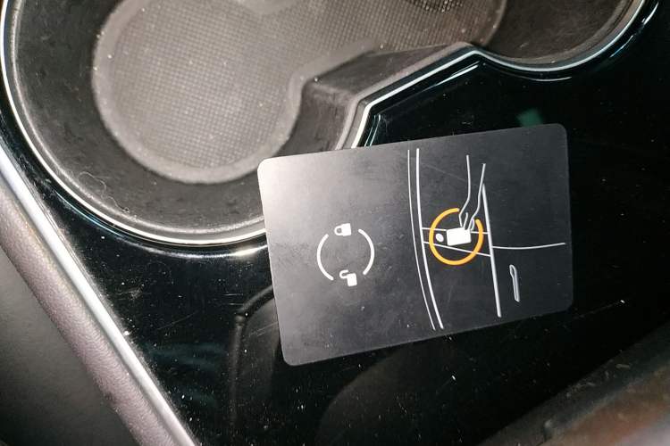 Used Tesla Model 3 2019 Long-Range Rear-Wheel-Drive Version Vehicle Key
