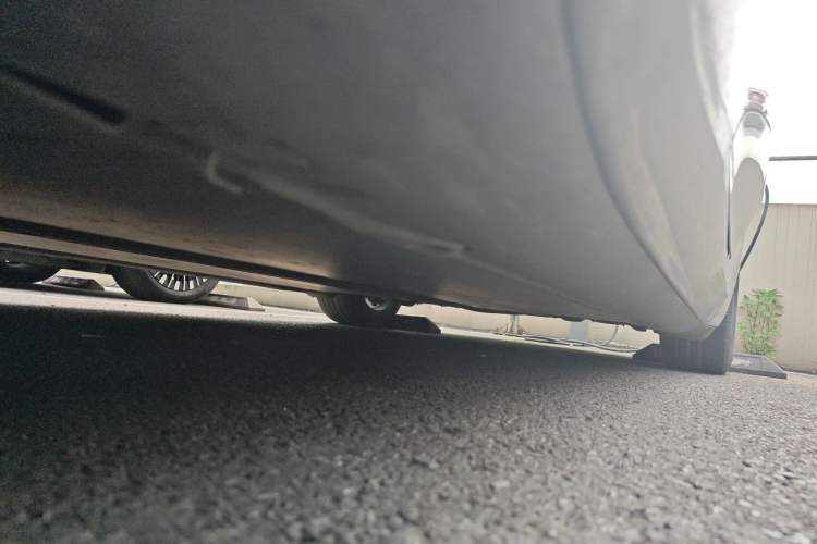 Used Tesla Model 3 2019 Long-Range Rear-Wheel-Drive Version Chassis Front Left