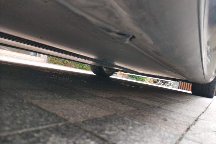 Used Tesla Model 3 2019 Standard Range Rear-Drive Upgraded Version Chassis Front Right
