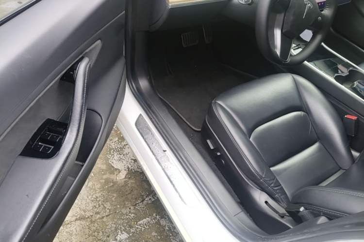 Used Tesla Model 3 2019 Long-Range Rear-Wheel-Drive Version Driver Seat