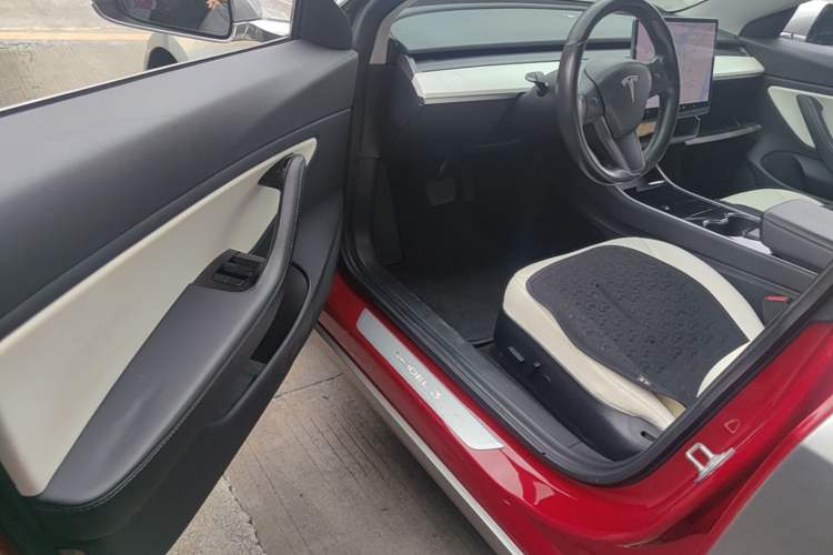 Used Tesla Model 3 2019 Long-Range Rear-Wheel-Drive Version Driver Seat