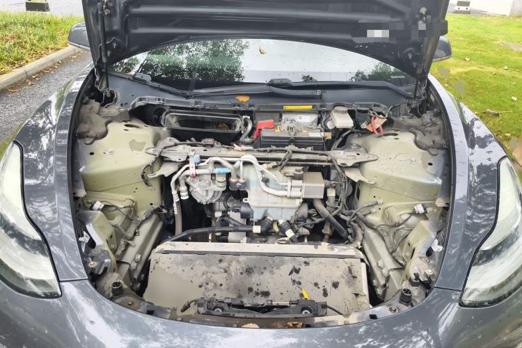 Used Tesla Model 3 2019 Long-Range All-Wheel-Drive Version Engine Bay